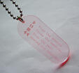Halsband med rosa plexi tag